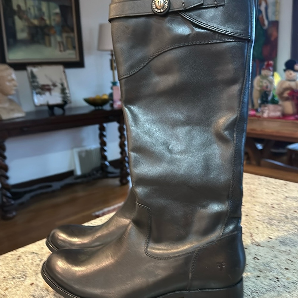 Frye MollyButton tall leather boots. Never worn